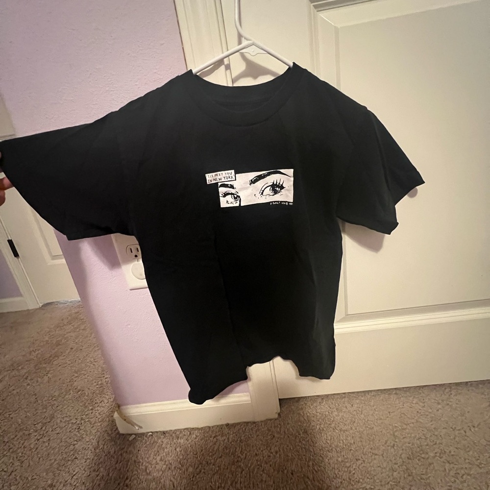Brandy Melville t-shirt